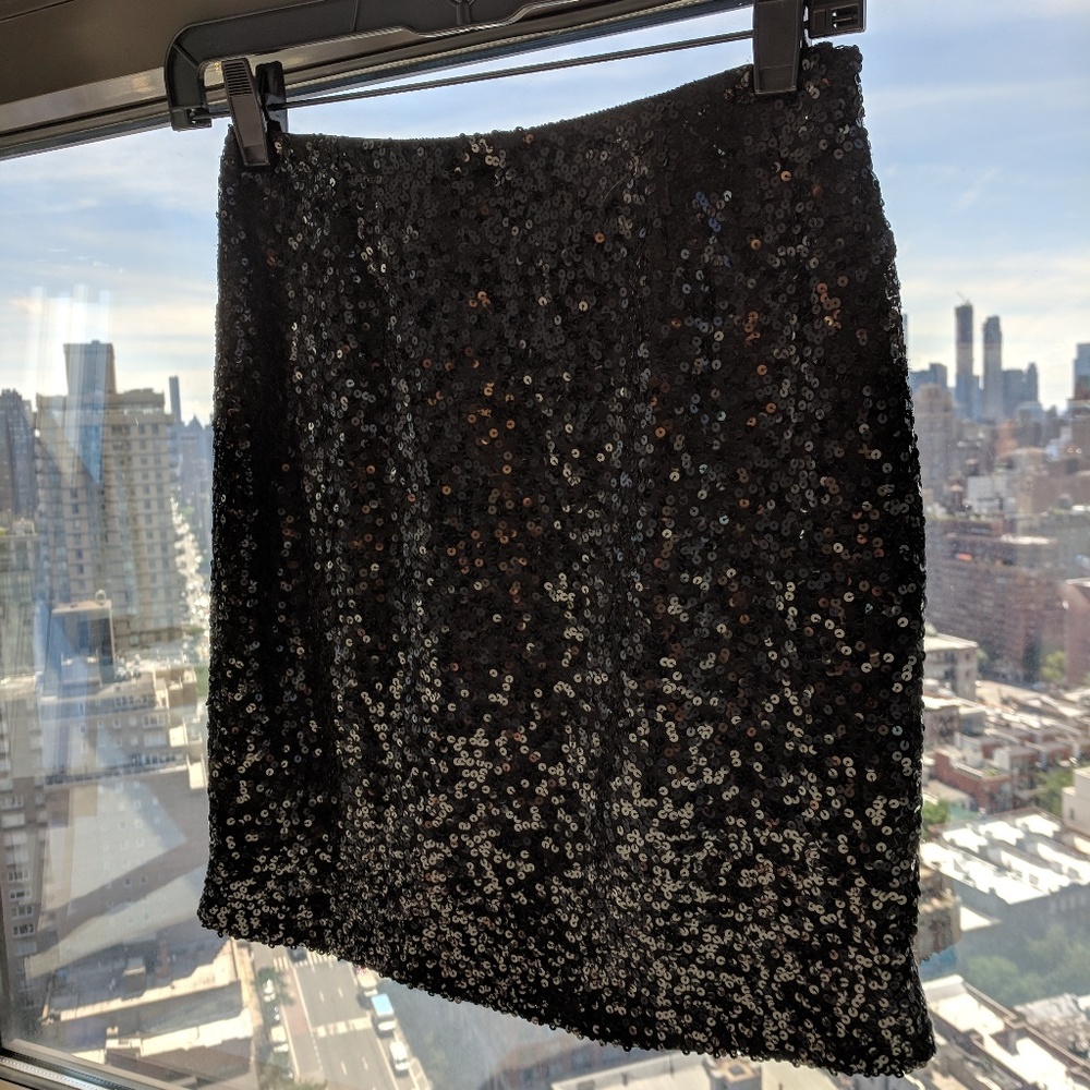 Black SEQUIN mini skirt XS - Picture 3 of 8